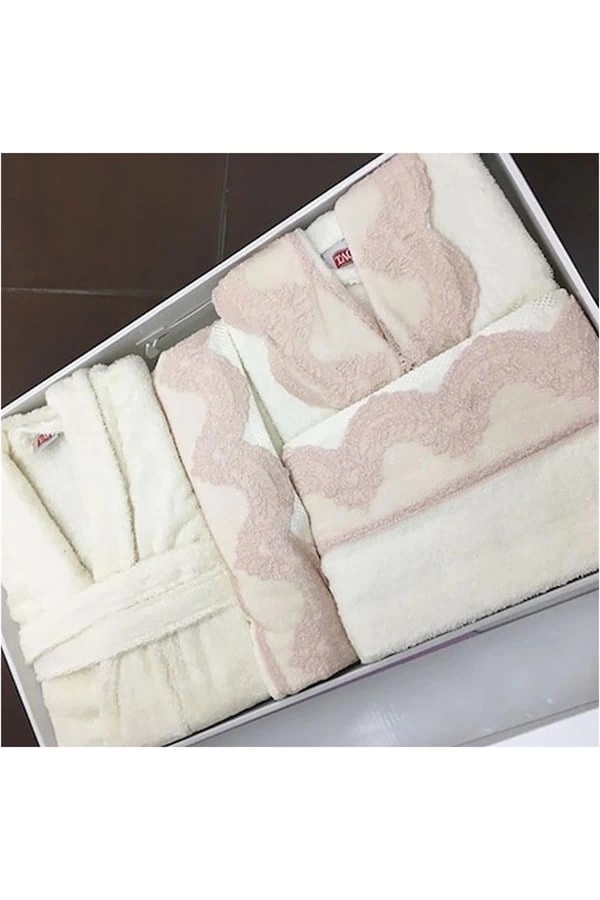 Taç Alcanlar Dantel Desenli Aile Boyu Bornoz Seti Lila ve Gri Renk